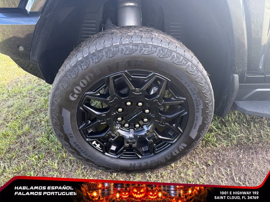 Used 2026 Void Black GMC 2X image 10