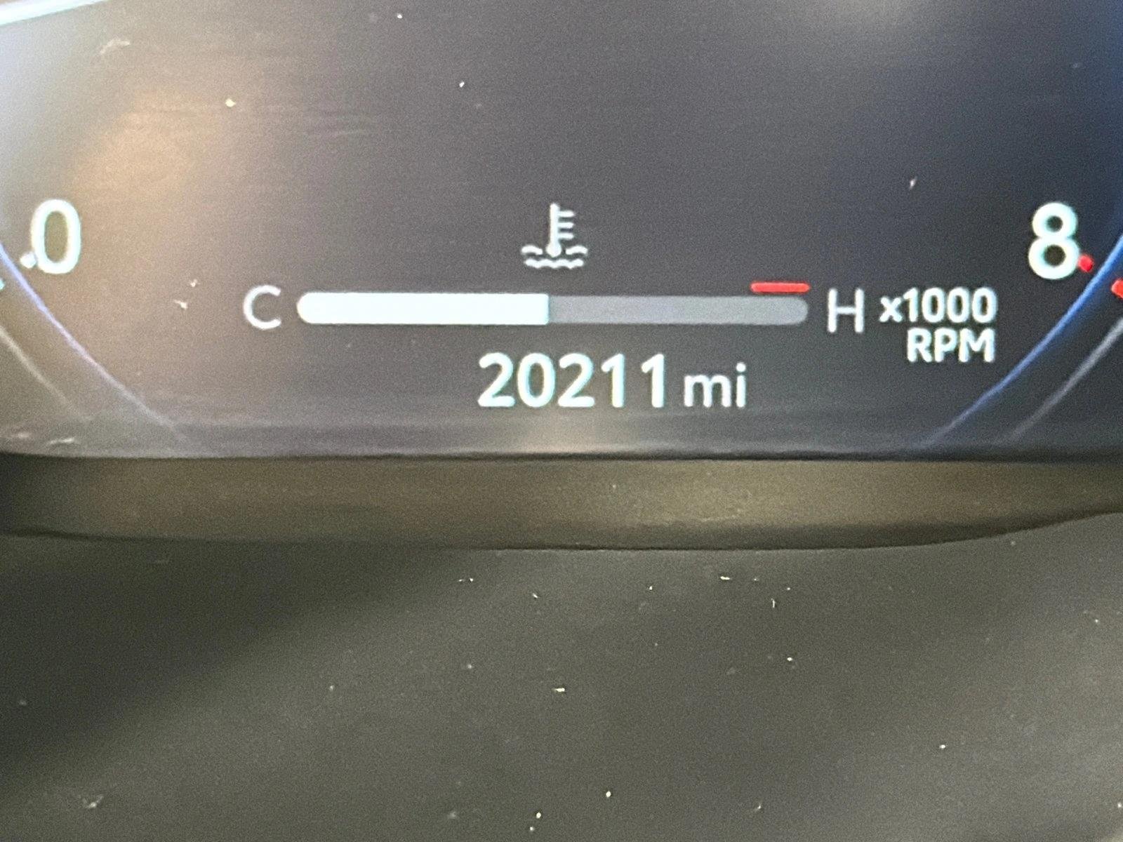 Certified Used 2025 Wind Chill Pearl Toyota Limited image 29