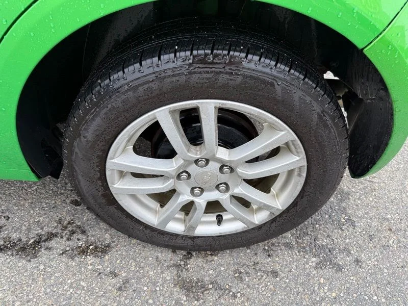 Used 2015 Green Chevrolet LT image 15