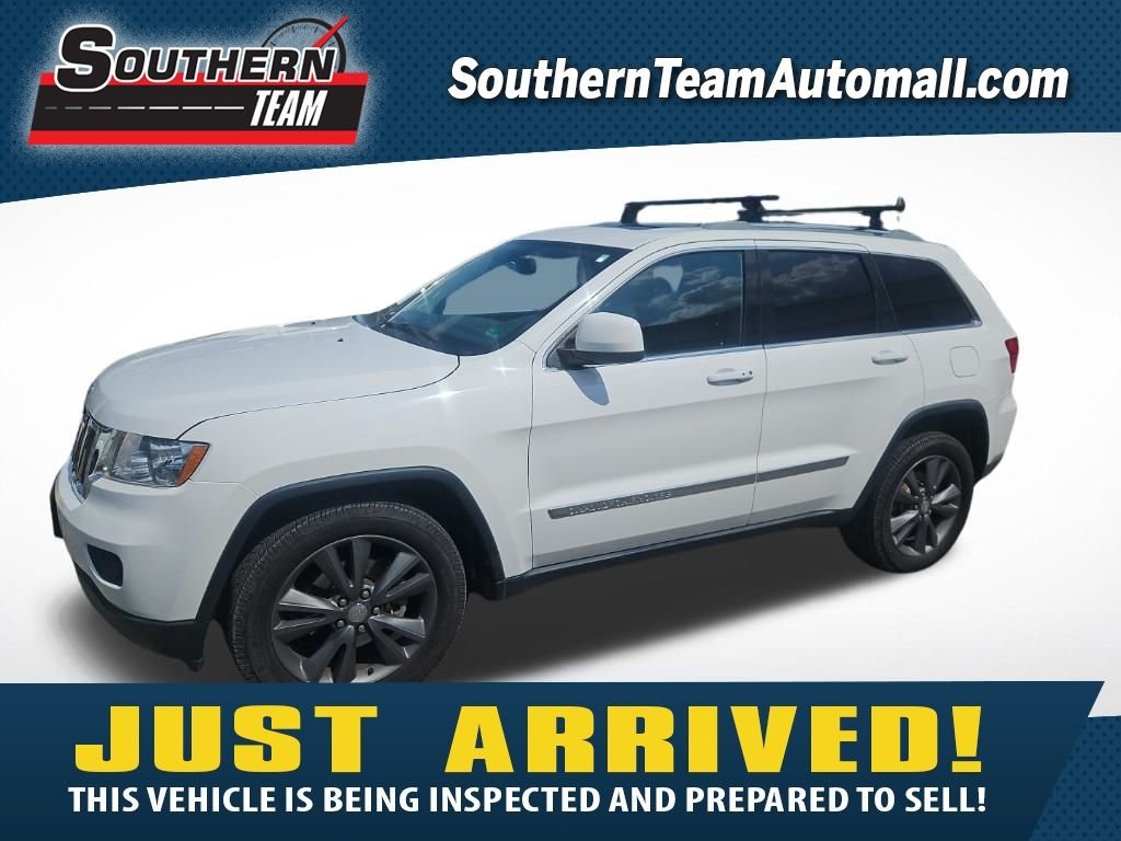 2013 Jeep Grand Cherokee Laredo 4WD's photo