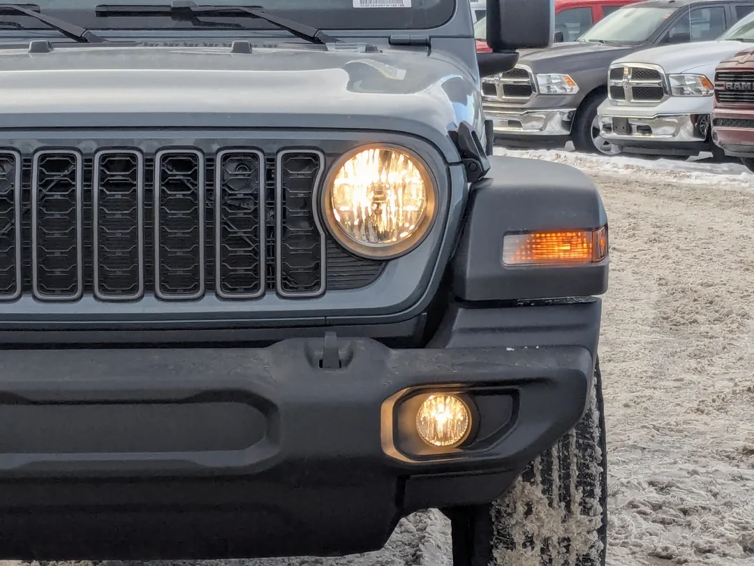 New 2026 Dark blue Jeep Sport - - 4x4 - 2.0L Turbo Engine - 12.3 Uconnect 5 Display - Black Freedom Hardtop & More! image 10
