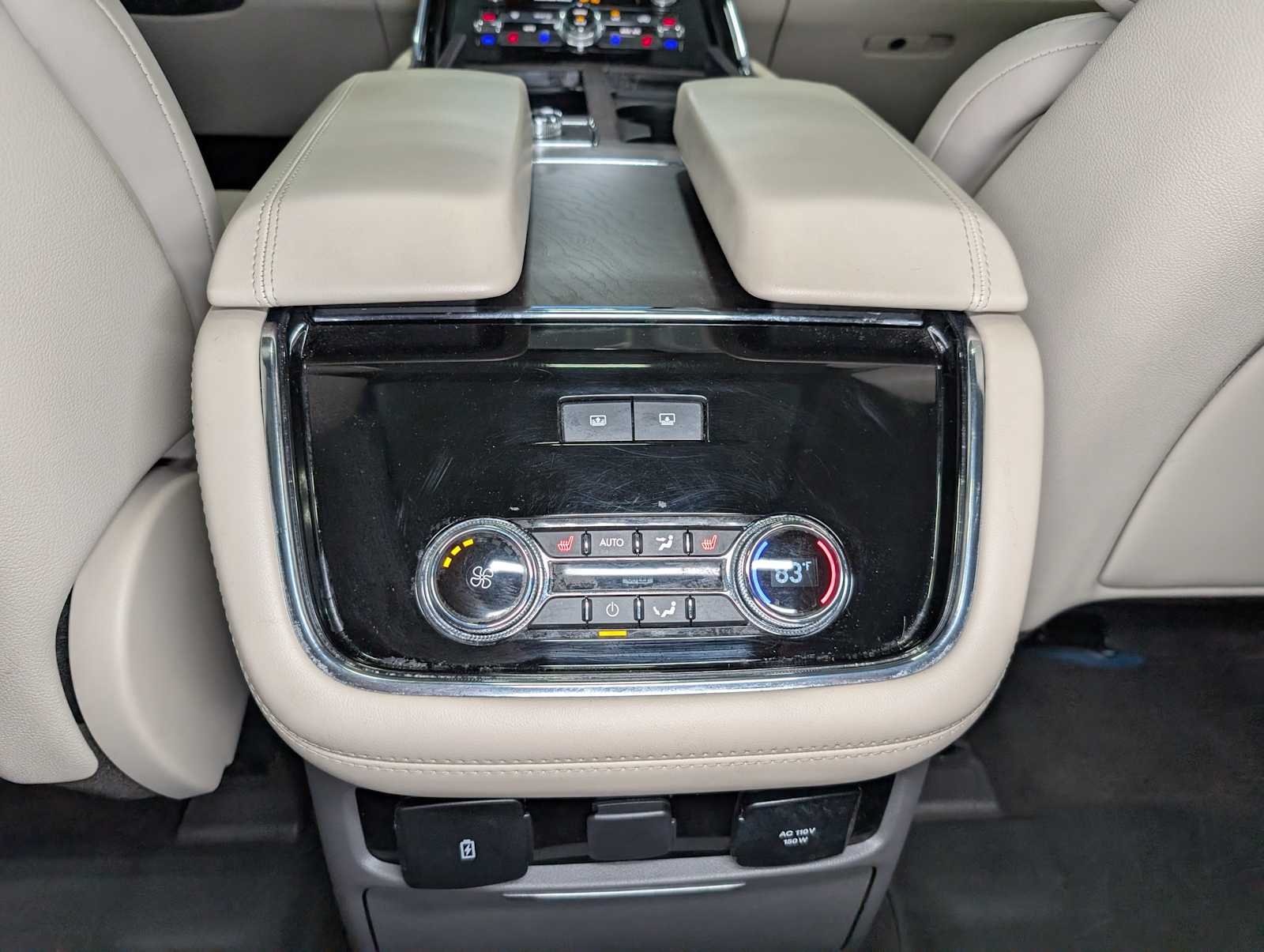 Used 2020 Rhapsody Blue Lincoln Reserve image 23