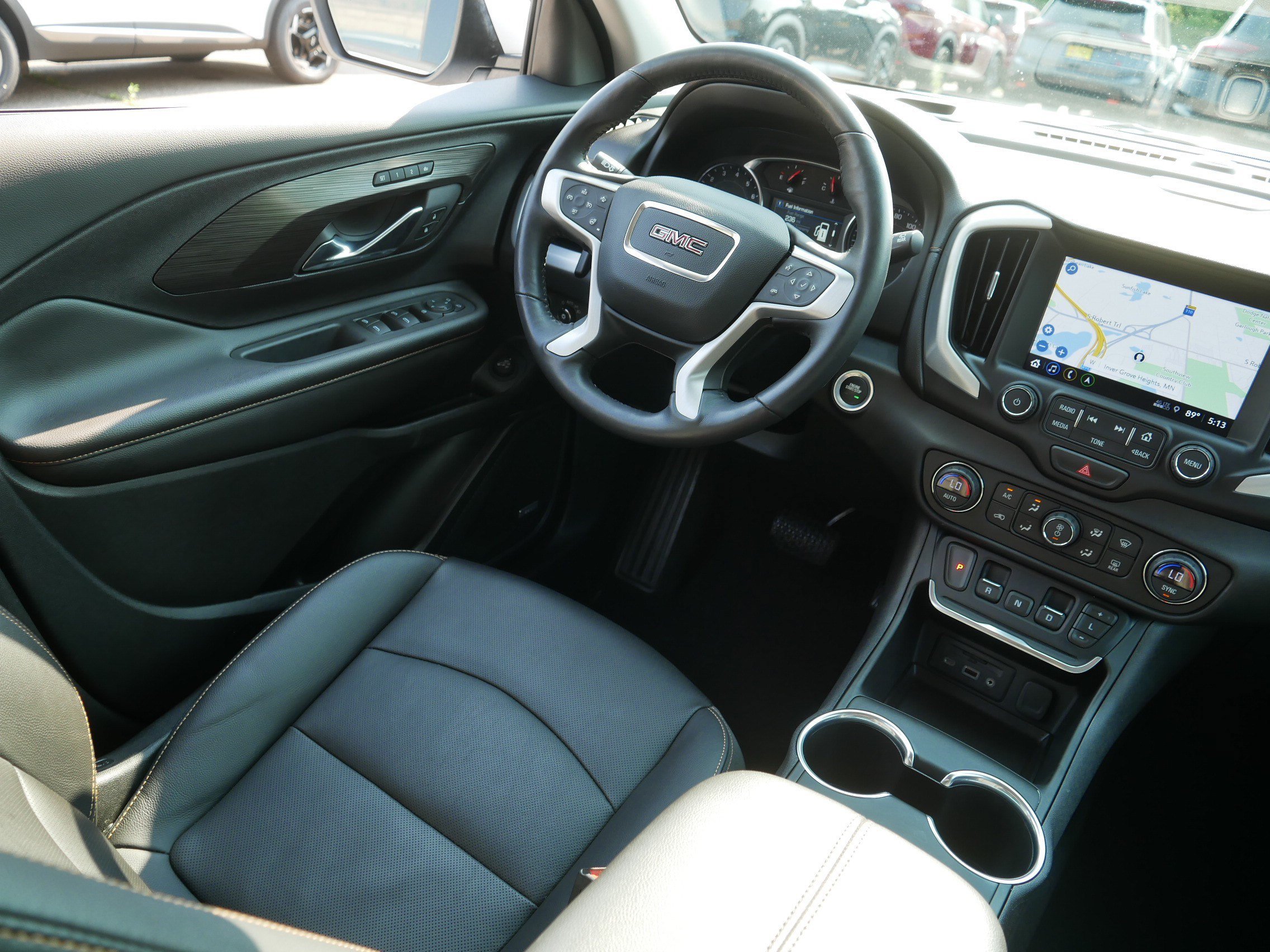 Used 2018 Summit White GMC SLT image 9