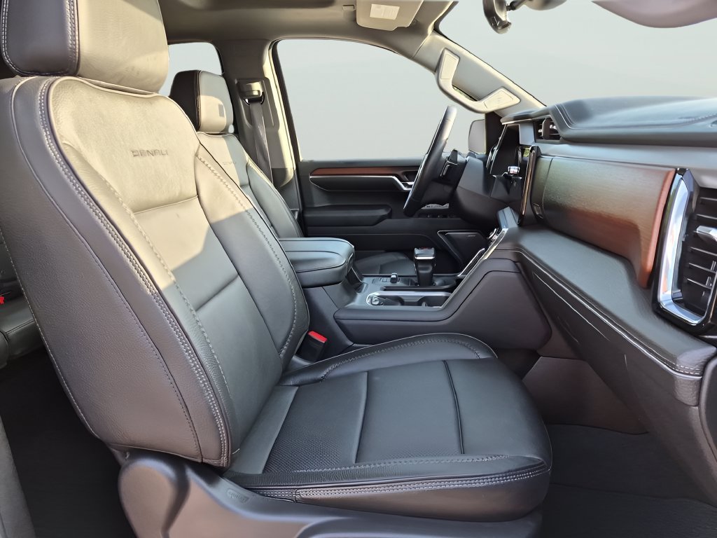 Used 2024 Sterling Metallic GMC Denali image 44