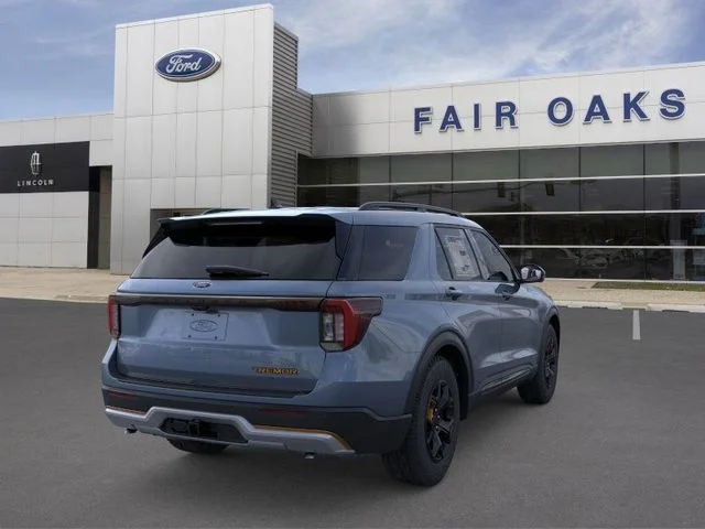 2026 Ford Explorer Tremor - Photo 8