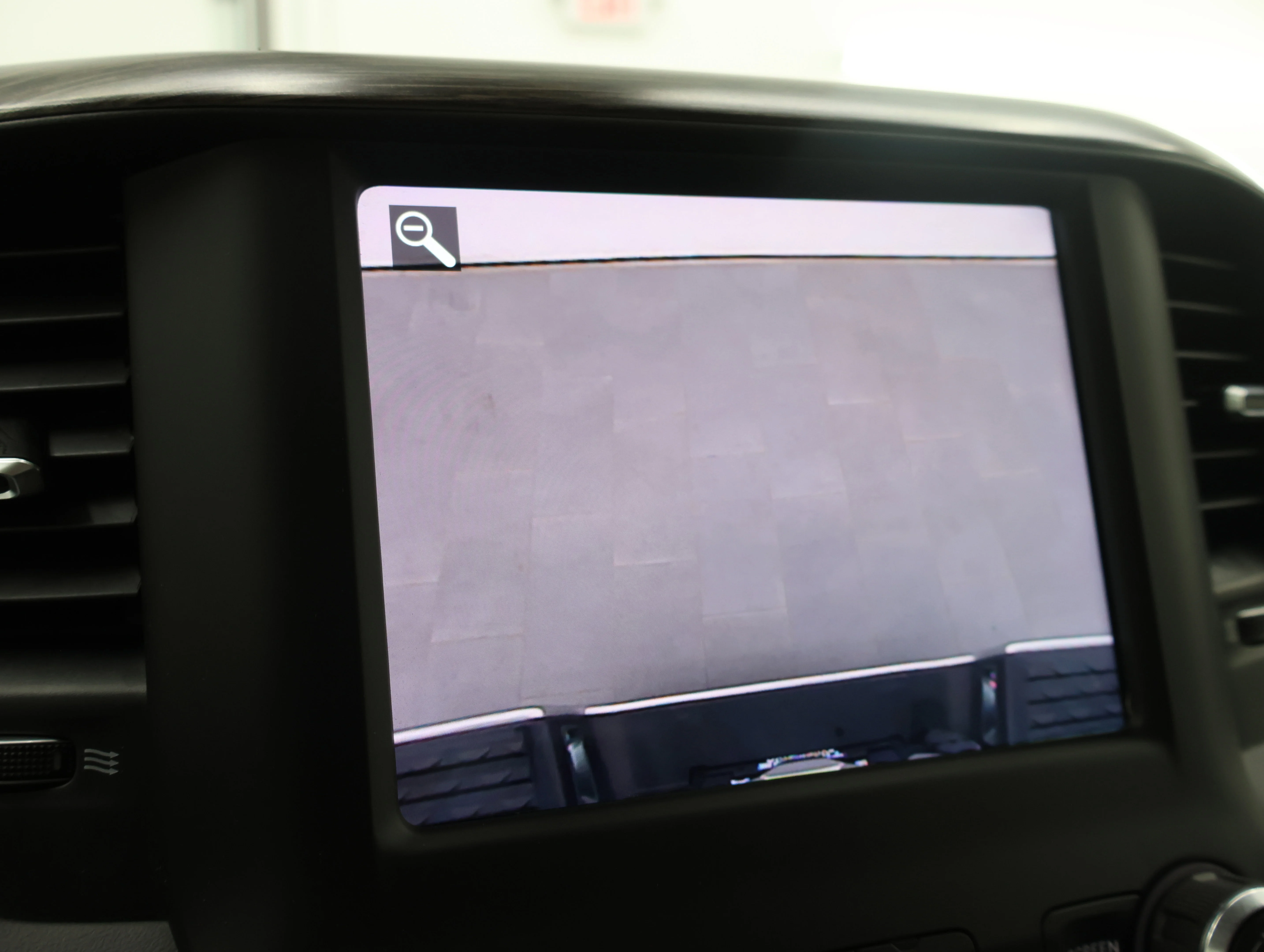 Used 2021 Bright White Clearcoat Ram Laramie image 17