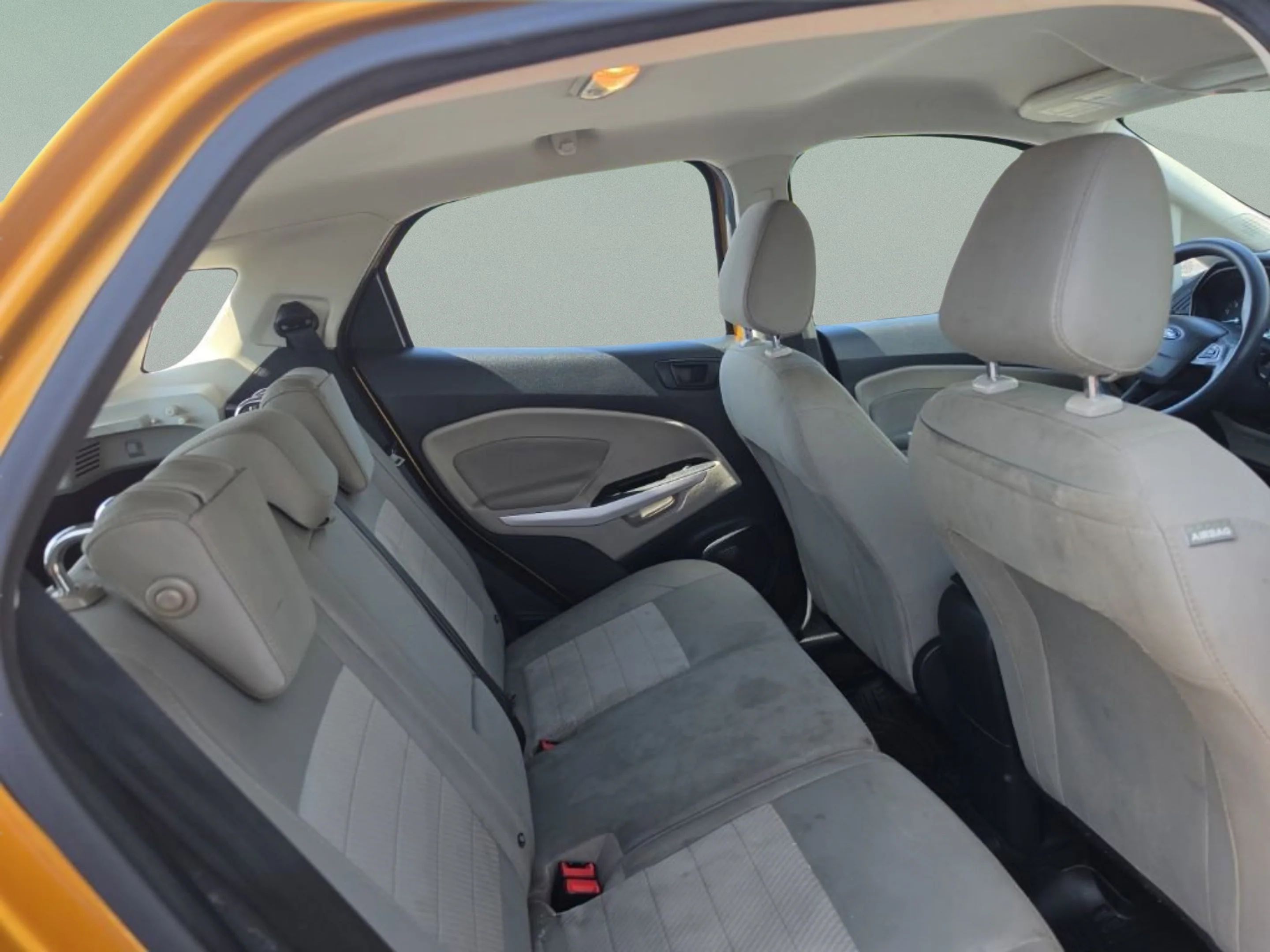 Used 2021 Yellow Ford S image 24