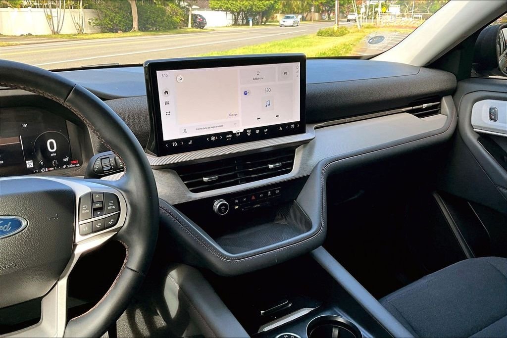 Used 2025 Black Ford Active image 6