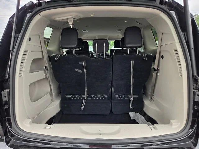 Used 2023 Black Chrysler Touring L image 32