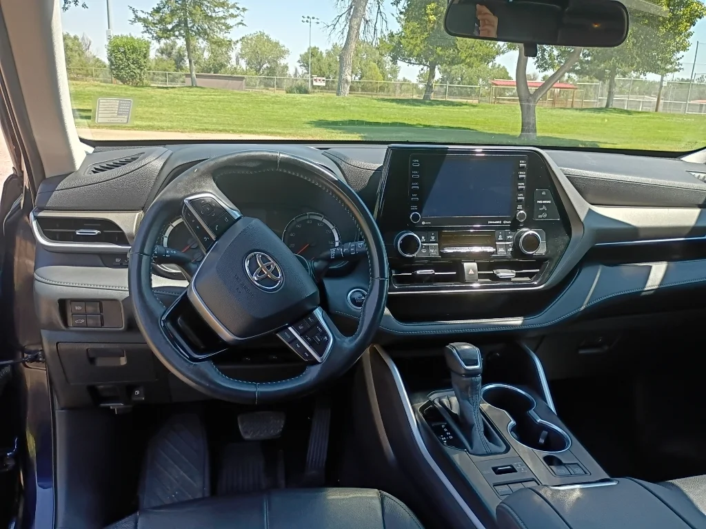 Used 2020 Blueprint Toyota LE image 25