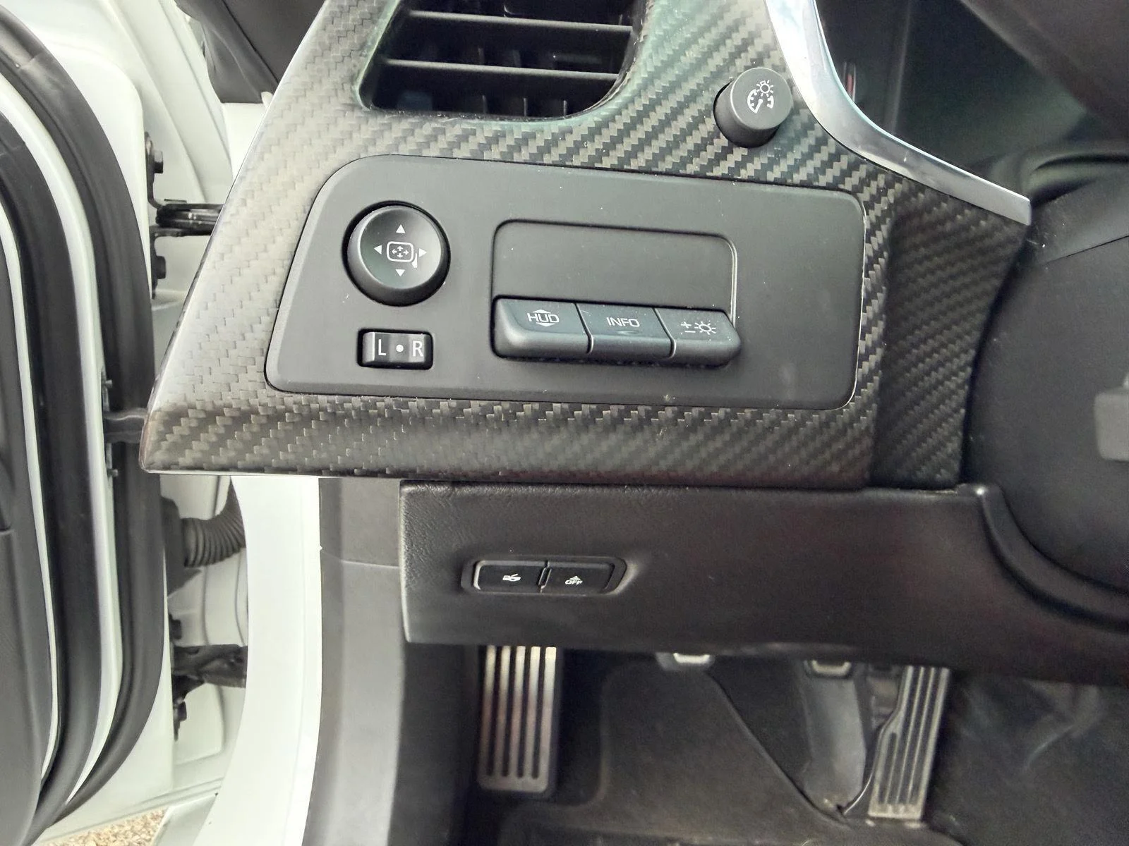 Used 2014 Arctic White Chevrolet Z51 3LT image 15