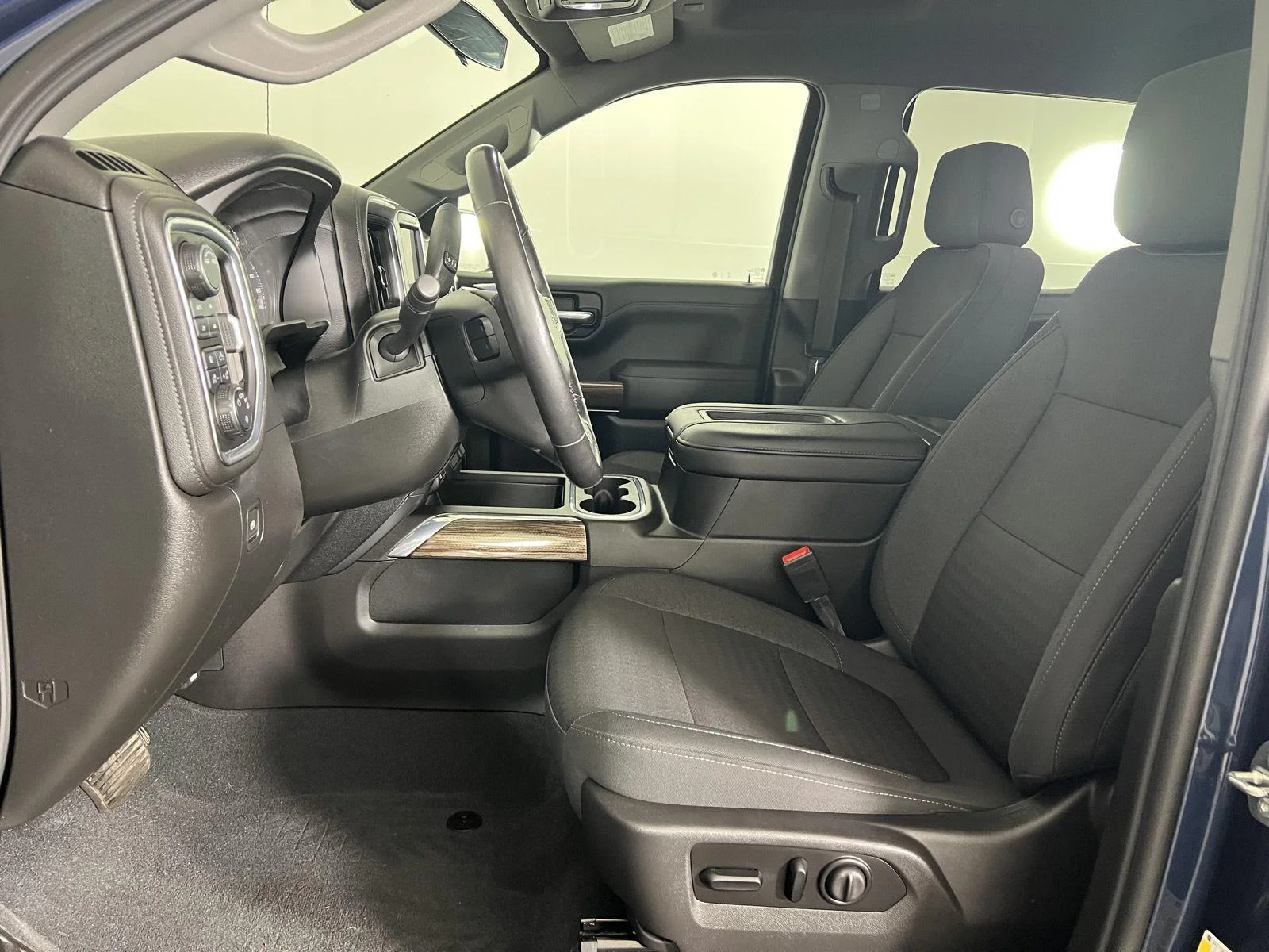 Used 2021 NORTHSKY BLUE METALLIC Chevrolet LT Trail Boss image 4