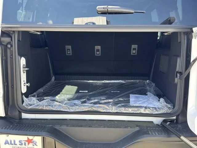 New 2025 Oxford White Ford Raptor® image 38