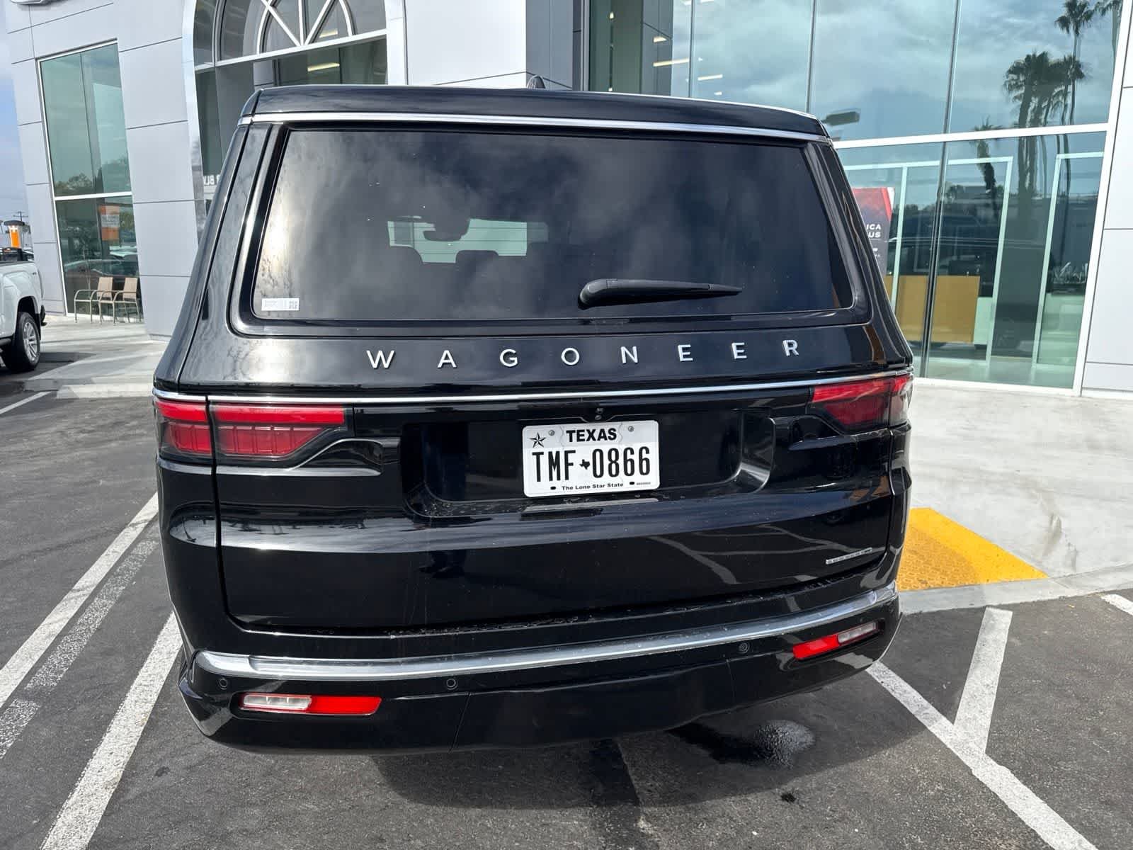 Used 2024 Diamond Black Crystal Pearlcoat Jeep Series II image 15