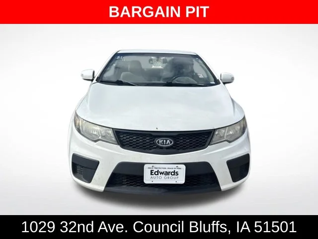 Used 2010 White Kia EX image 2