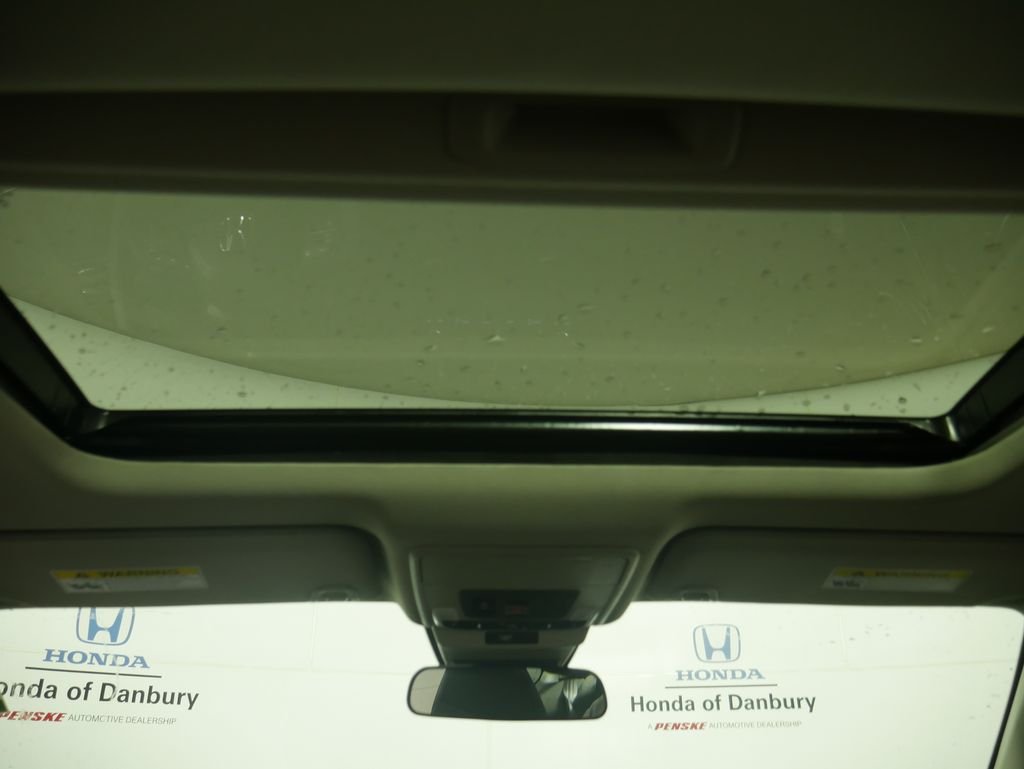 New 2026 Urban Gray Pearl Honda SE image 15