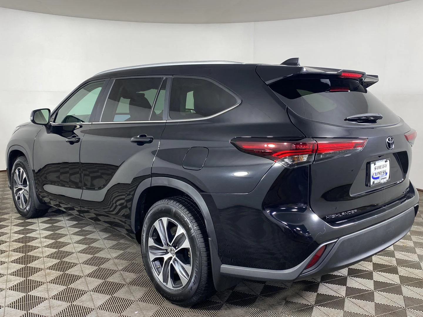 Used 2024 Midnight Black Metallic Toyota XLE image 8