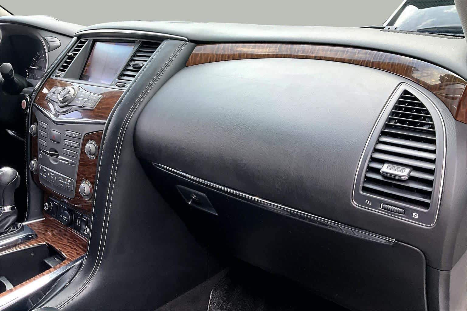Used 2019 Brilliant Silver Metallic Nissan Platinum image 17