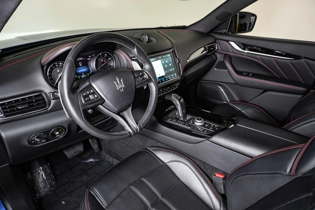 Certified Used 2024 Blu Emozione Metallic Maserati GT image 18