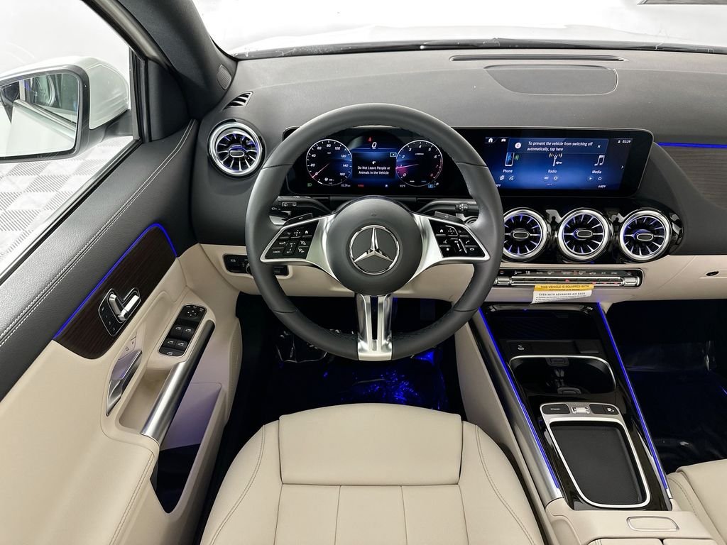 New 2026 Polar White Mercedes-Benz GLA 250 image 21
