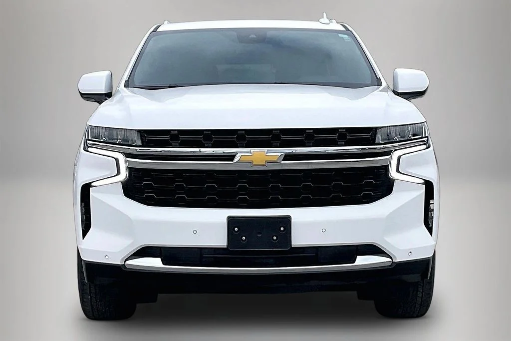 Used 2024 White Chevrolet LS image 3