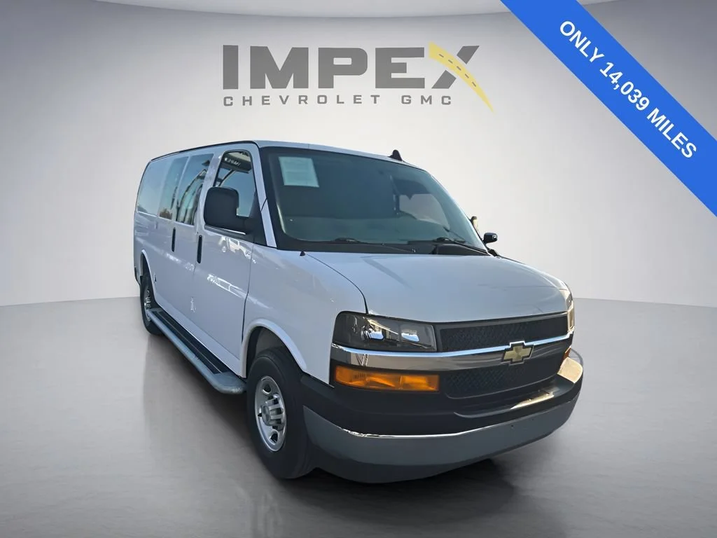 Used 2023 Summit White Chevrolet WT image 7