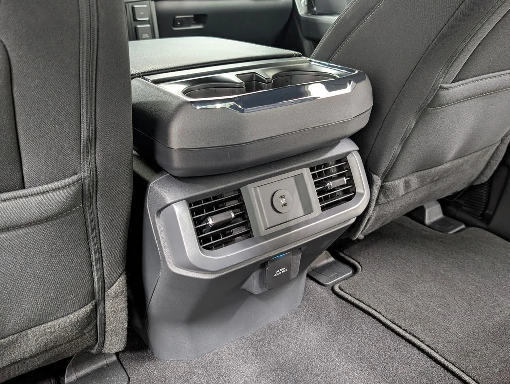 Certified Used 2026 Oxford White Ford XLT image 18