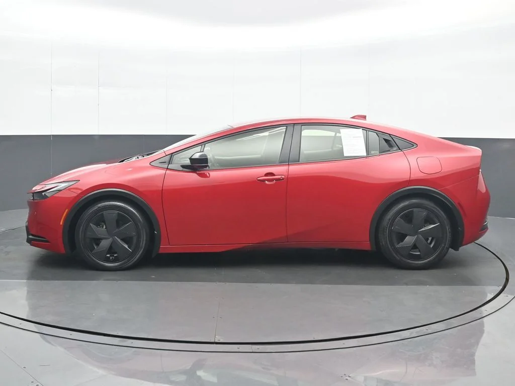 Used 2023 Red Toyota SE image 3