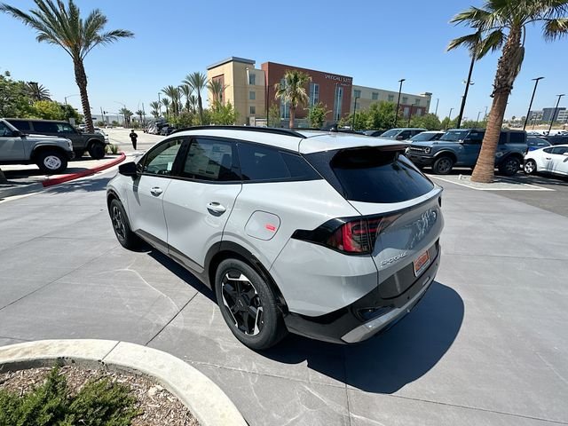 New 2026 Wolf Gray Kia SX image 5