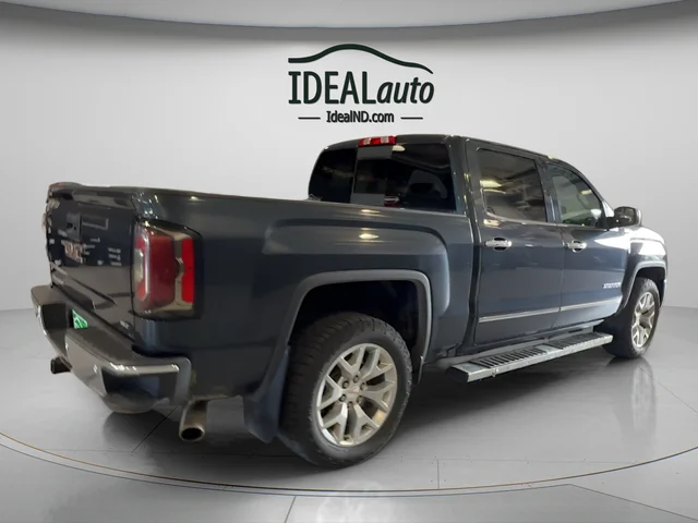 Used 2018 Gray GMC SLT image 5