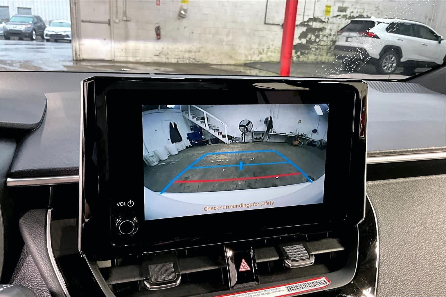 Used 2025 Wind Chill Pearl Toyota SE image 26