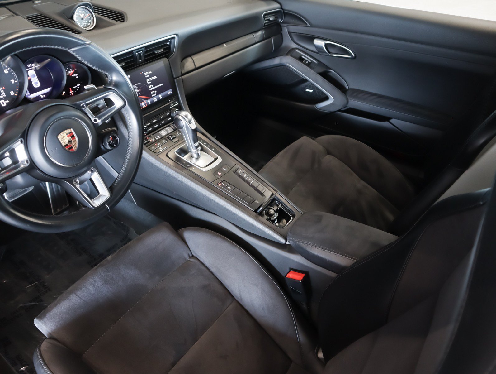Used 2017 Graphite Blue Metallic Porsche Carrera GTS Coupe image 28