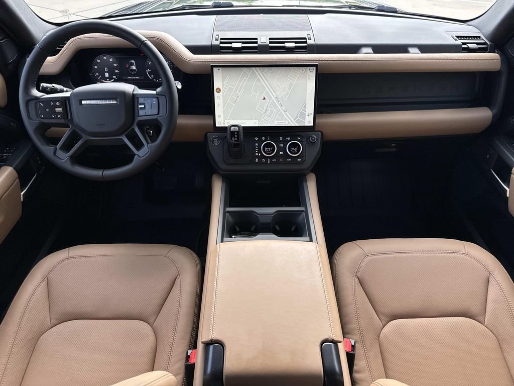 New 2026 Woolstone Green Land Rover X-Dynamic SE image 9