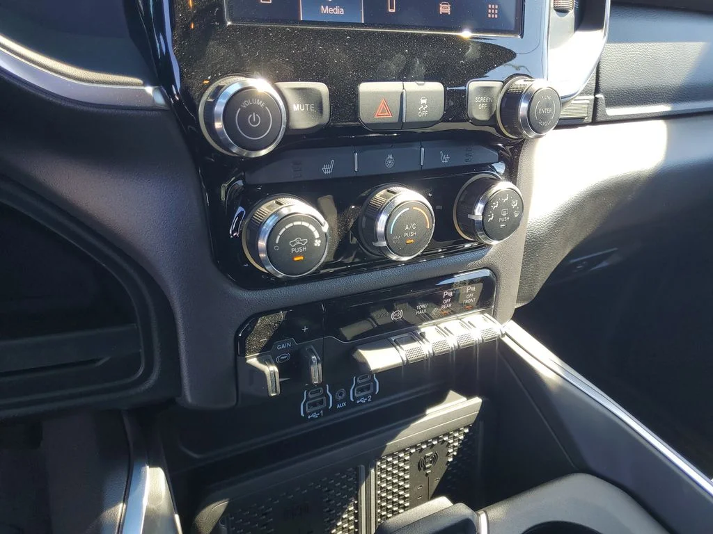 2026 RAM 2500 Big Horn - Photo 18