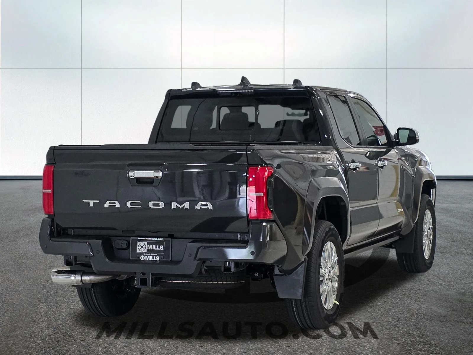 2026 Toyota Tacoma Limited - Photo 7