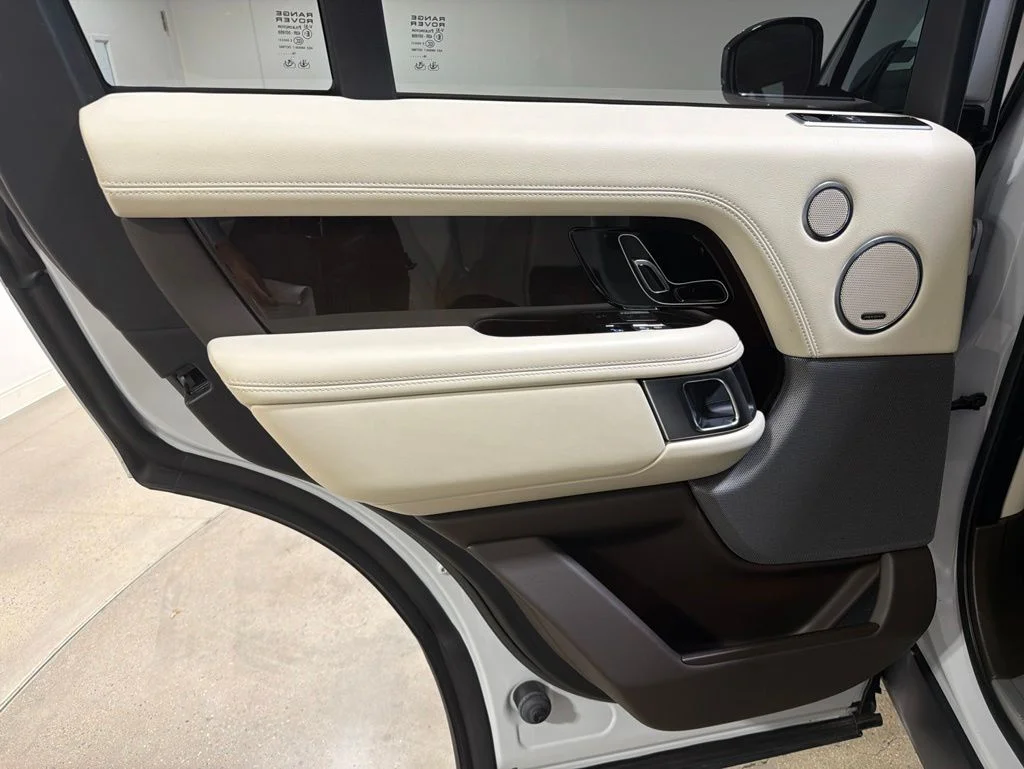 Used 2020  Land Rover HSE image 20