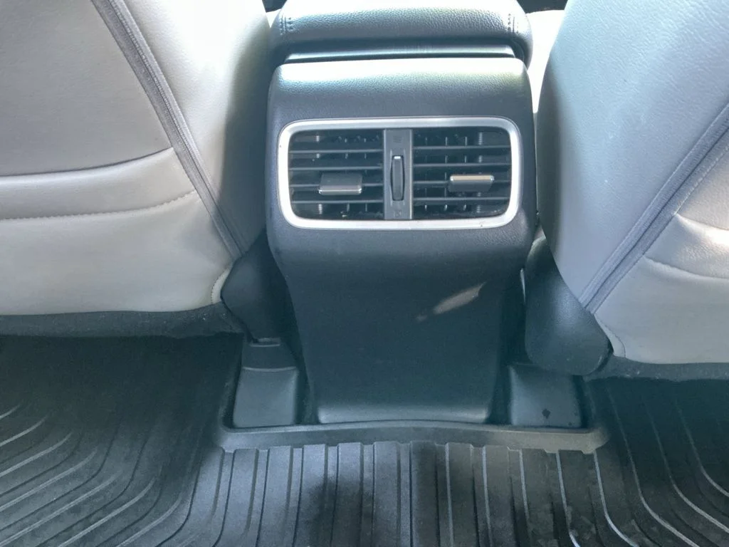 Used 2016 Red Honda EX-L image 31