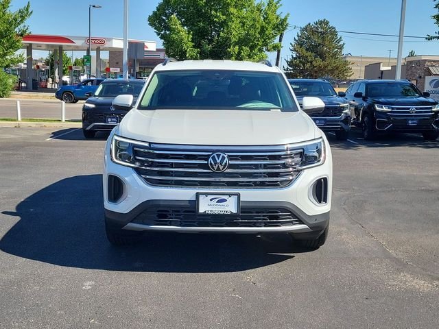 New 2026 White/off-white Volkswagen SE w/Technology image 3