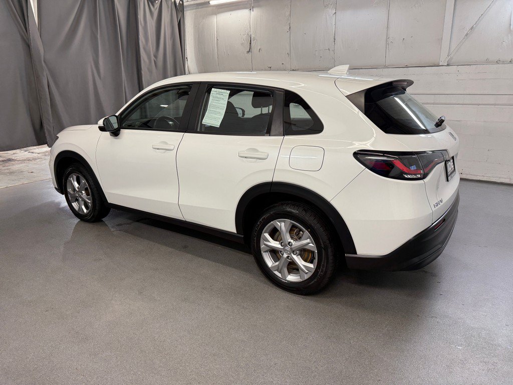 Used 2024 Platinum White Pearl Honda LX image 6