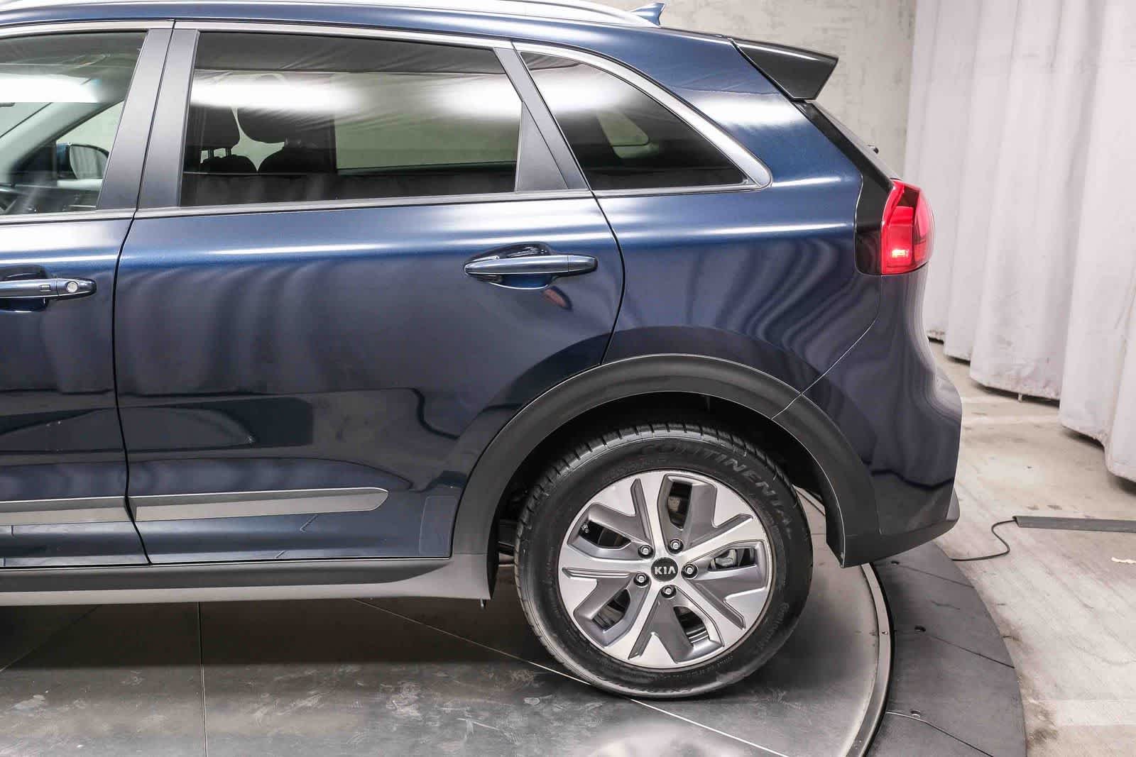 Used 2020 Gravity Blue Kia EX image 8