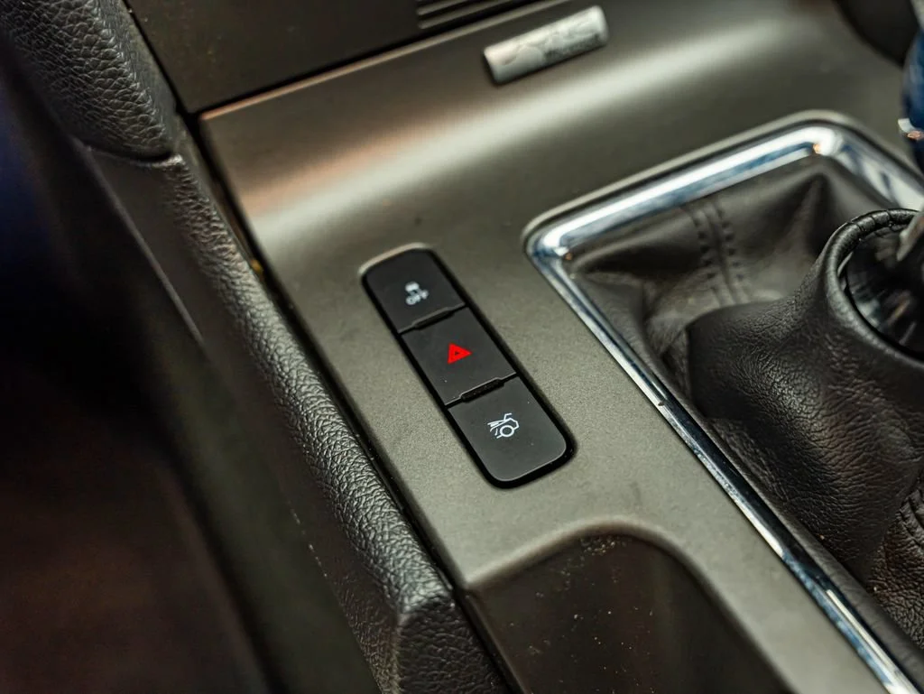 Used 2013 Blue Metallic Ford GT Premium image 37