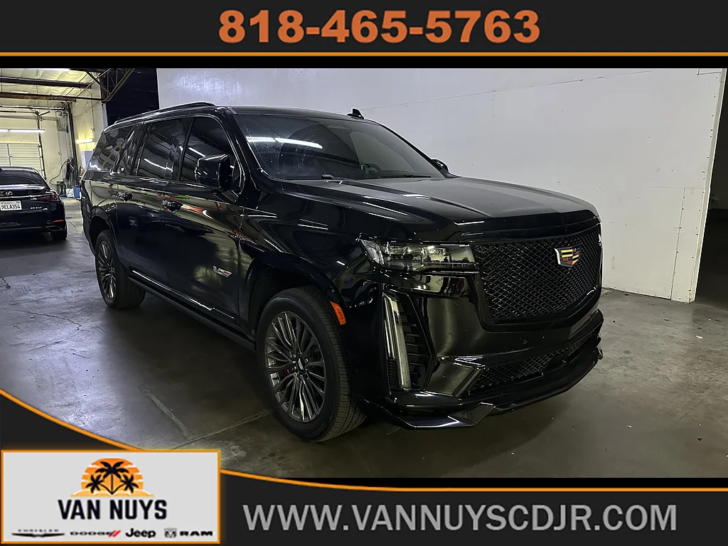 2023 Cadillac Escalade ESV V-Series's photo