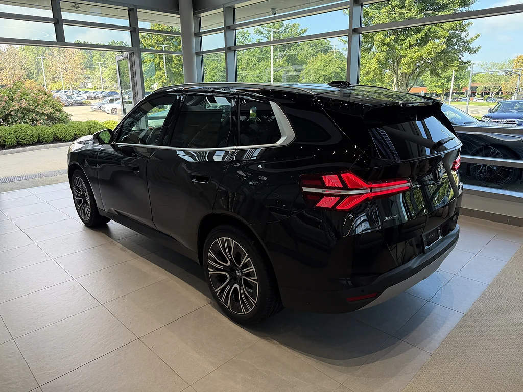 New 2026 Black Sapphire Metallic BMW 30 xDrive image 4