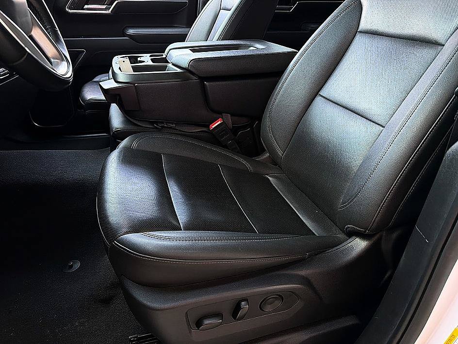 Used 2025 Summit White GMC SLT image 12