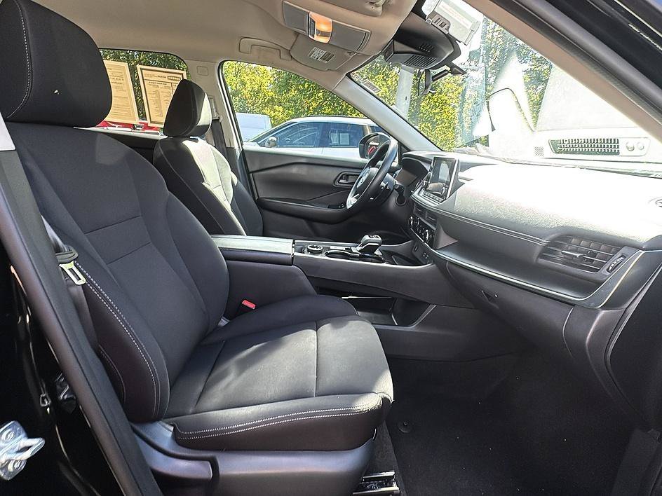 Certified Used 2024 Super Black Nissan S image 23