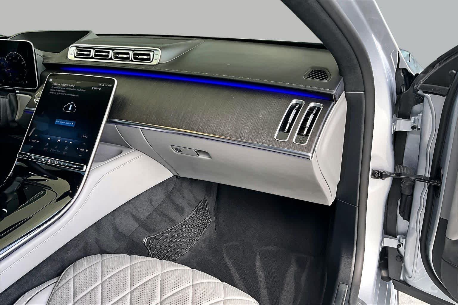 Used 2021 Cirrus Silver Mercedes-Benz S 580 image 17