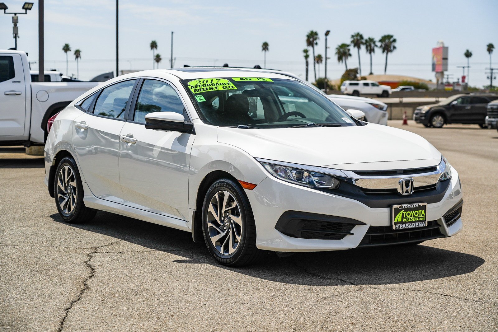 Used 2017 White Honda EX image 5