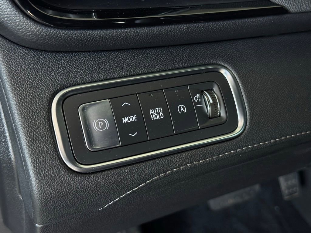Used 2025 Ebony Twilight Metallic Buick Preferred image 33