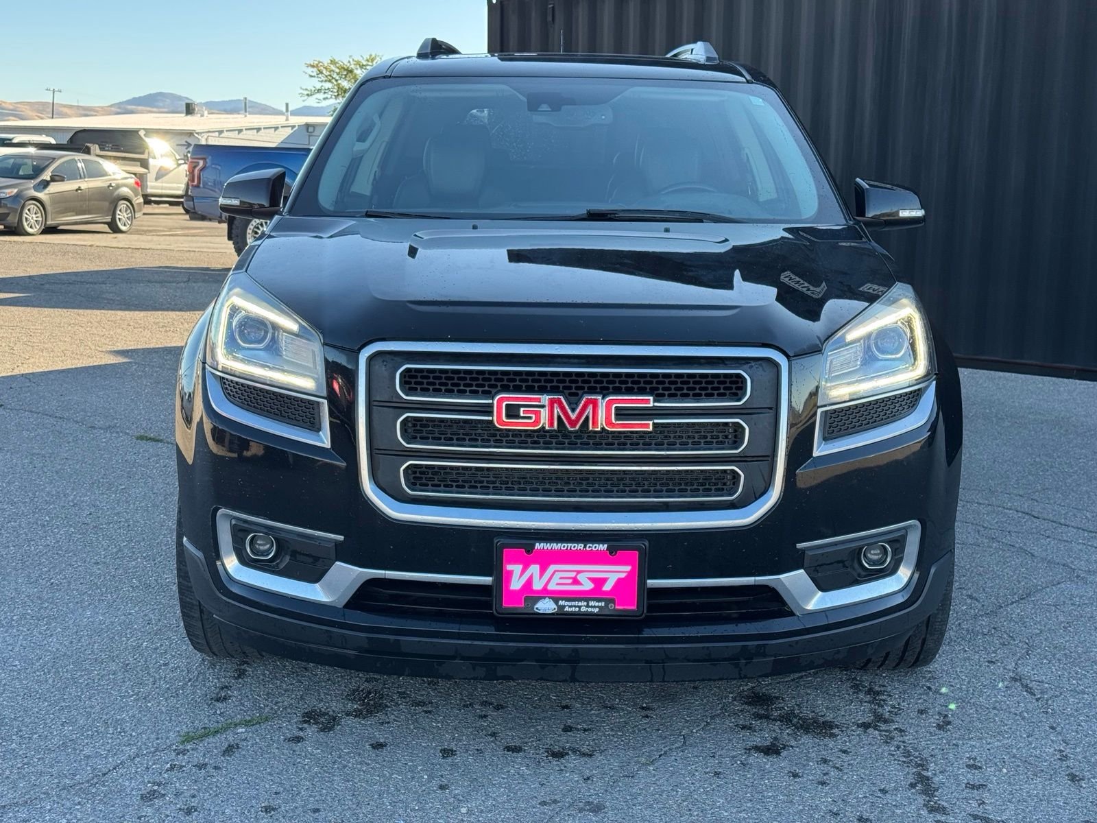 Used 2017 Ebony Twilight Metallic GMC Limited image 2