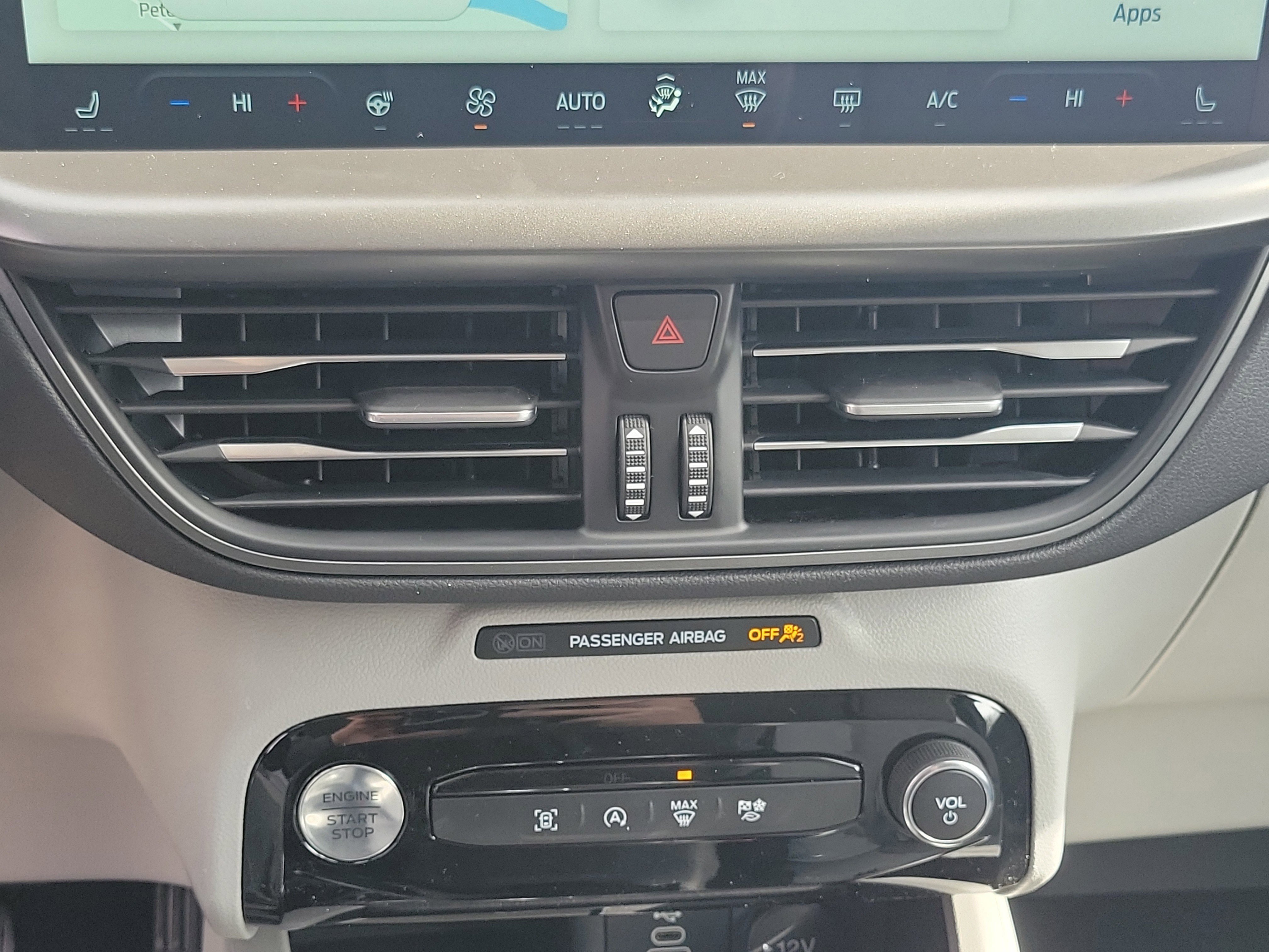 New 2026 Oxford White Ford Active® image 24